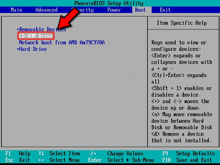 Interface de configuration du BIOS PhoenixBIOS. Dans cet exemple, le lecteur de CD-ROM a la seconde priorité d'amorçage. Il doit être déplacé en première position.